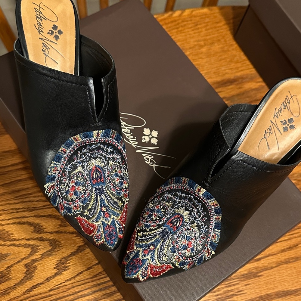 Patricia Nash Black Embroidered Mules